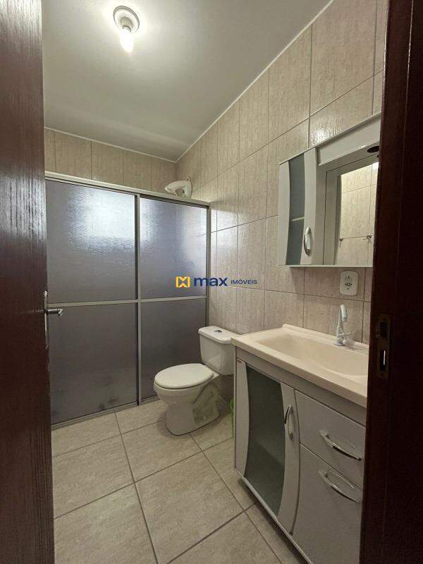 Apartamento à venda no Meia Praia: Banheiro Social