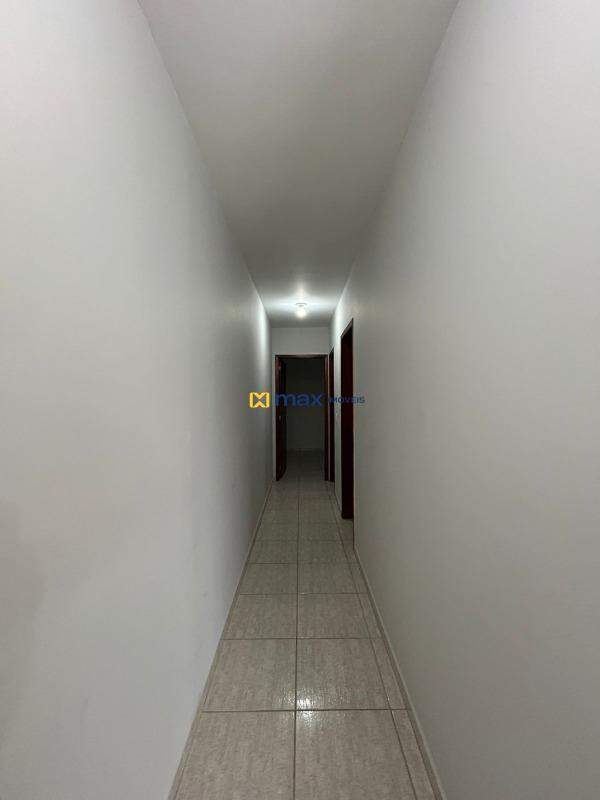 Apartamento à venda no Meia Praia: Corredor