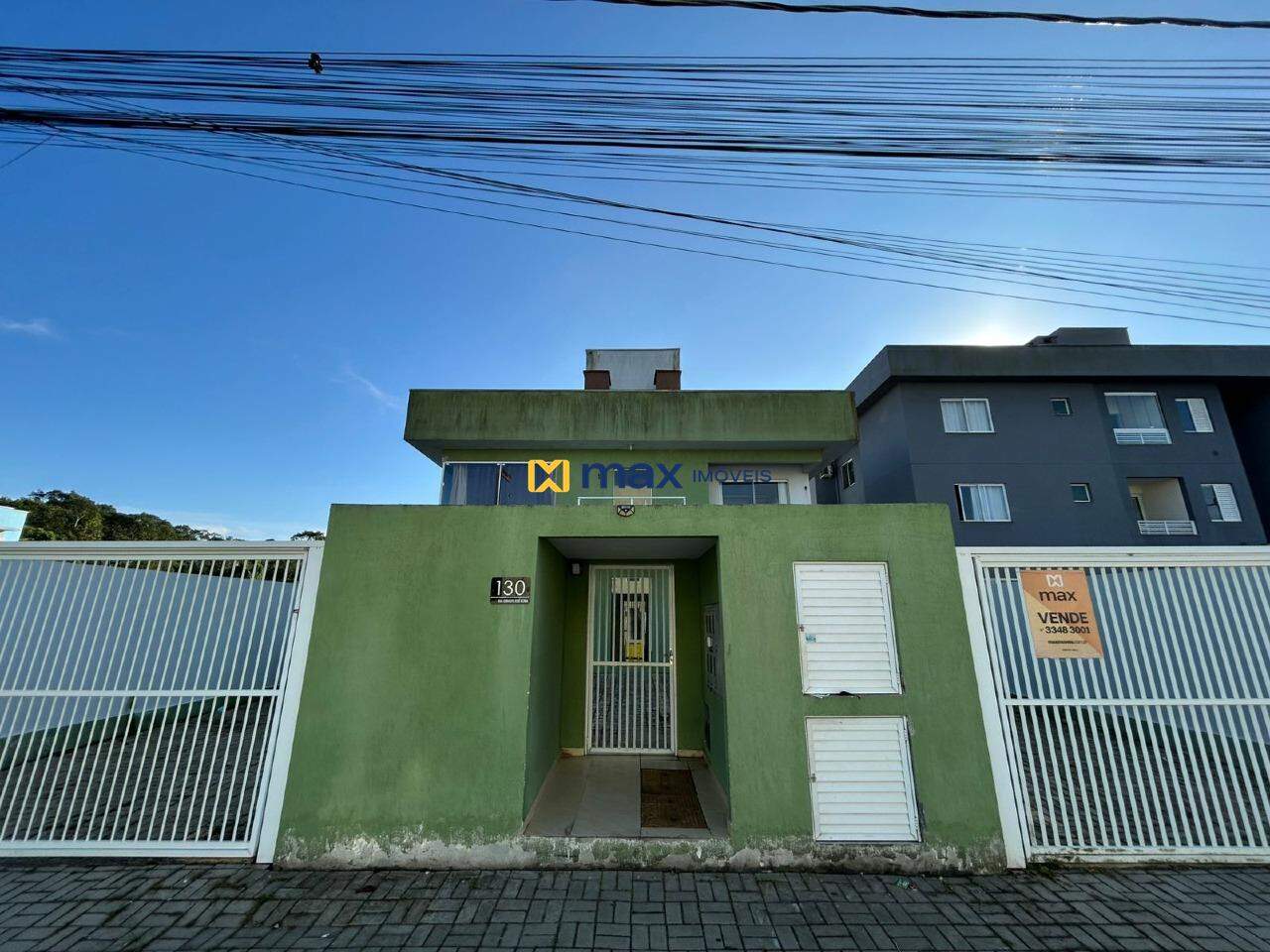 Apartamento à venda no Meia Praia: