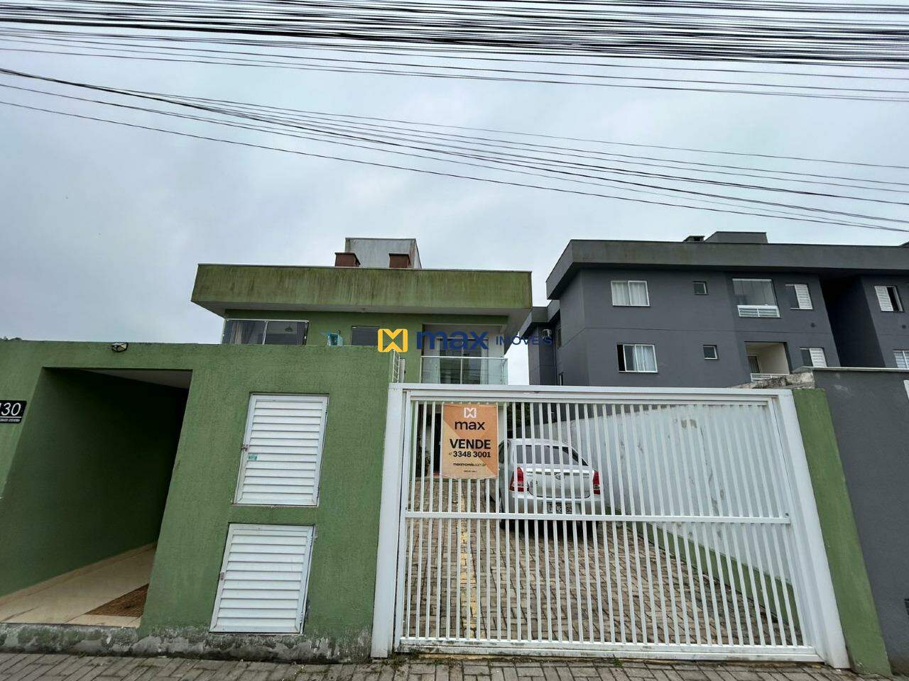 Apartamento para aluguel no Meia Praia: Fachada