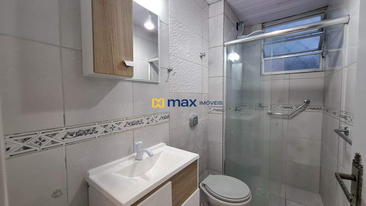 Apartamento para aluguel no São João: Banheiro Social