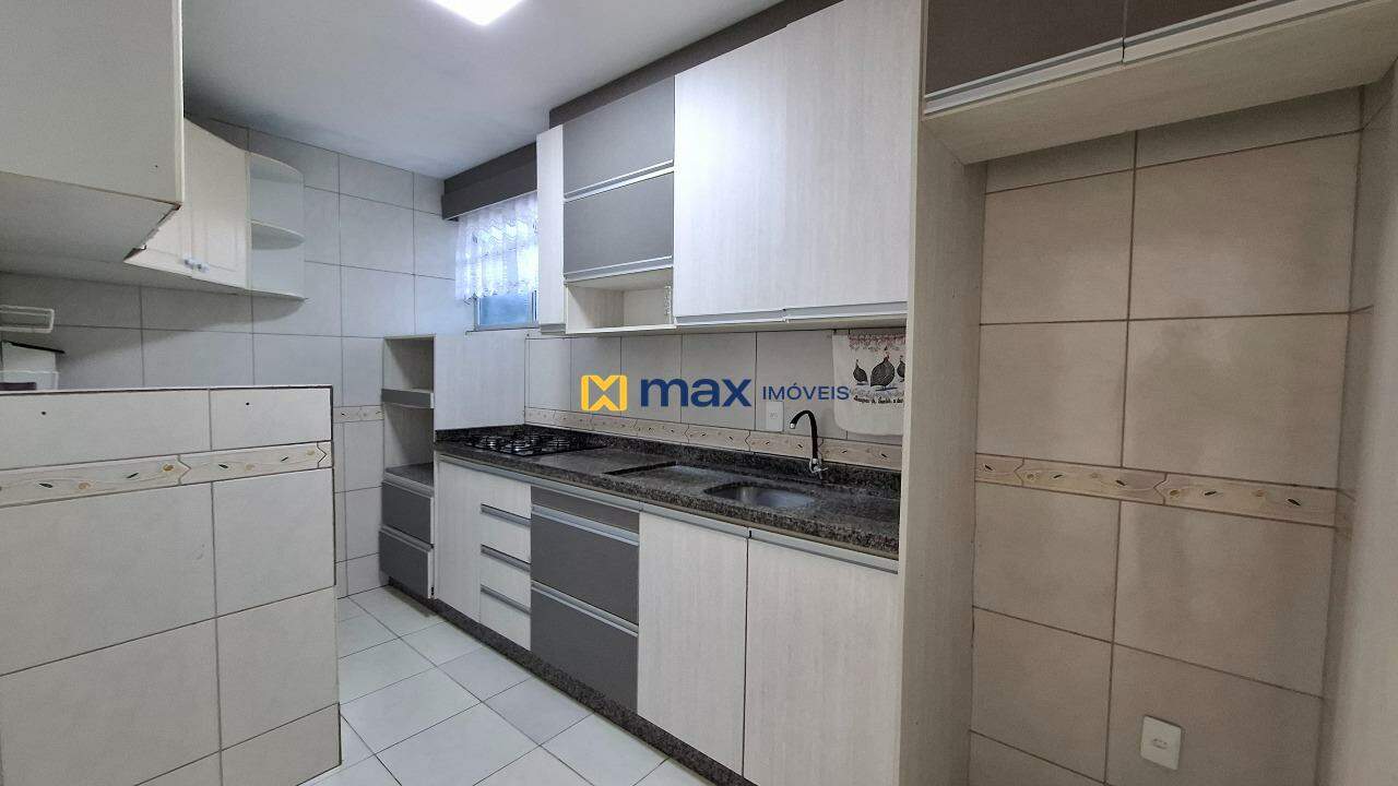 Apartamento para aluguel no São João: Cozinha/ Lavanderia