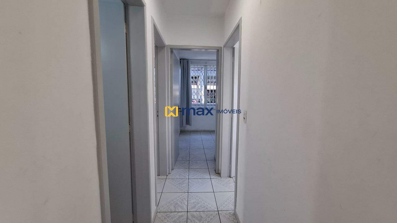 Apartamento para aluguel no São João: Corredor