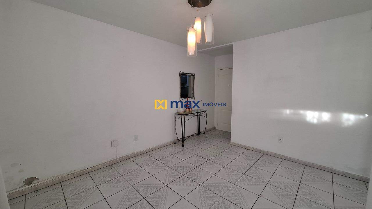 Apartamento para aluguel no São João: Sala de Estar e Jantar