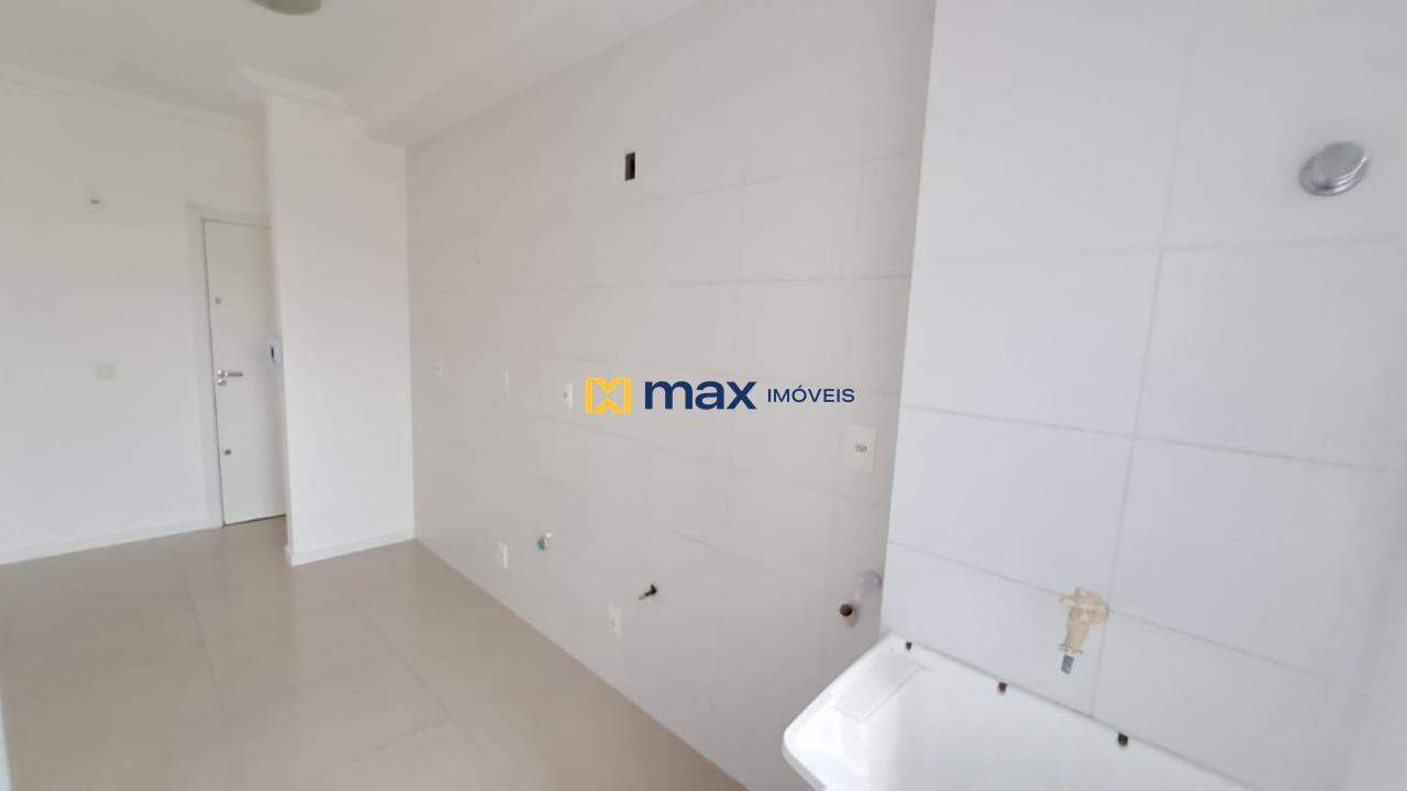 Apartamento para aluguel no Carvalho: Cozinha/ Lavanderia