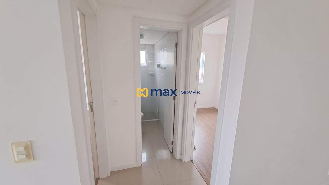 Apartamento para aluguel no Carvalho: Hall dos Quartos