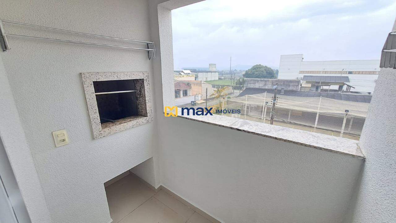 Apartamento para aluguel no Carvalho: Sacada