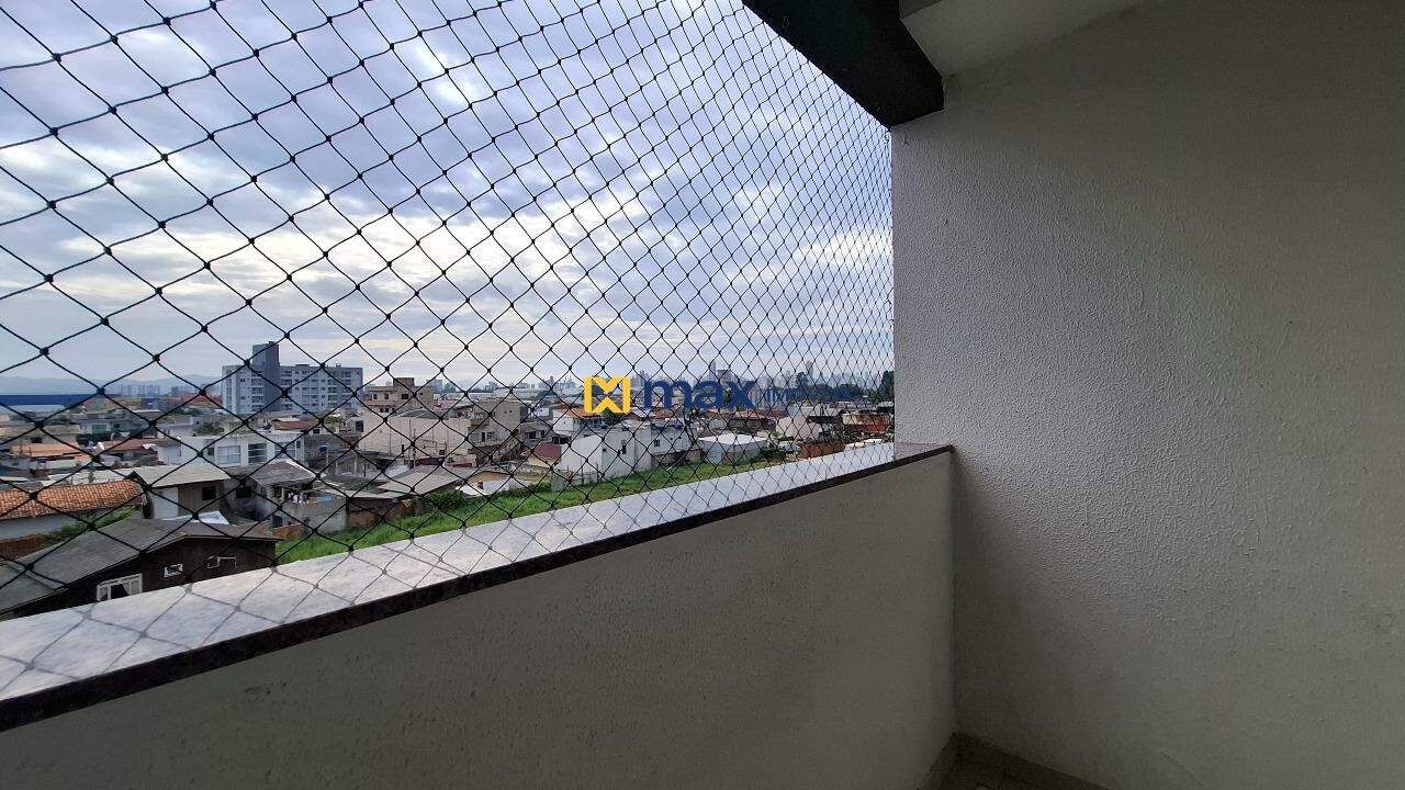 Apartamento à venda no Cidade Nova: Sacada com churrasqueira