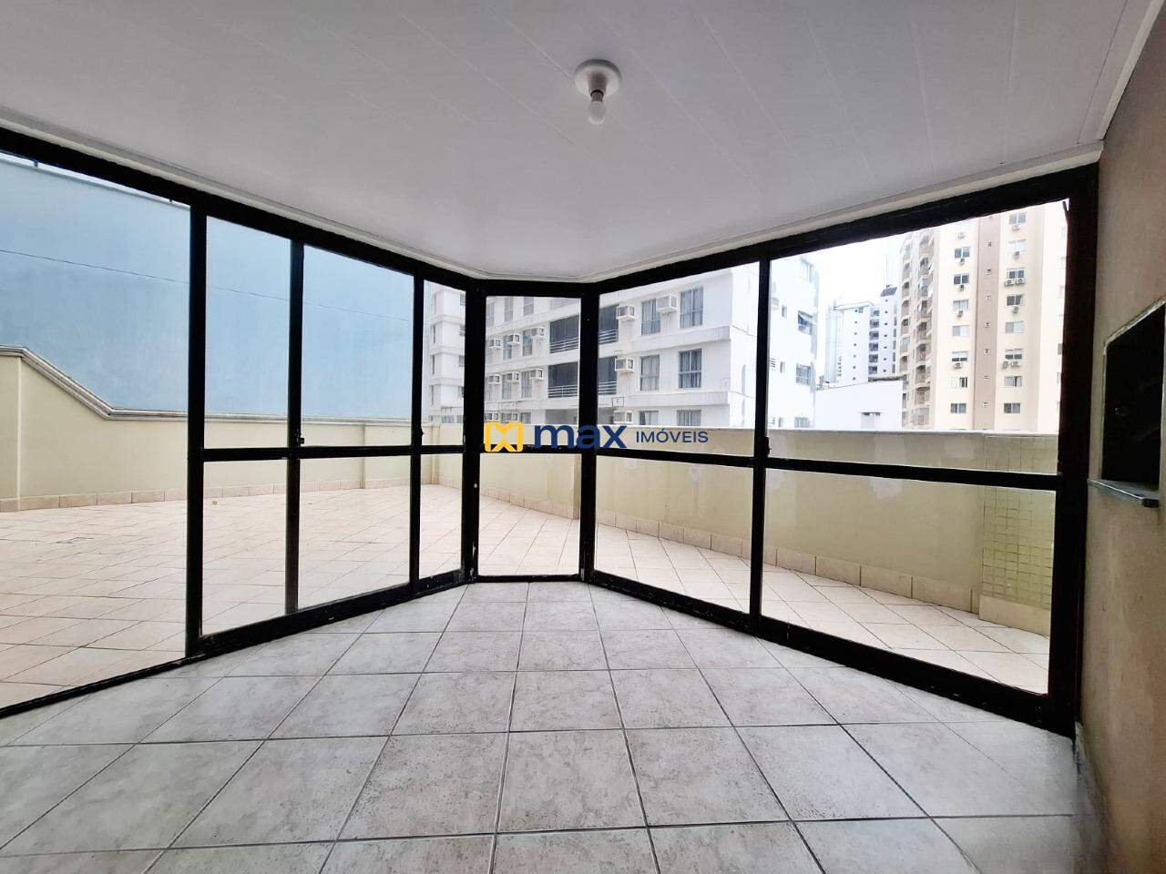 Apartamento à venda no Centro: Área Gourmet