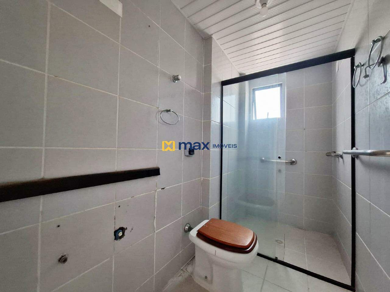 Apartamento à venda no Centro: Banheiro Suíte 1
