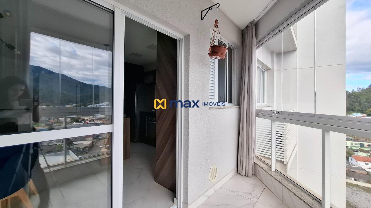 Apartamento à venda no Fazendinha: Sacada com churrasqueira