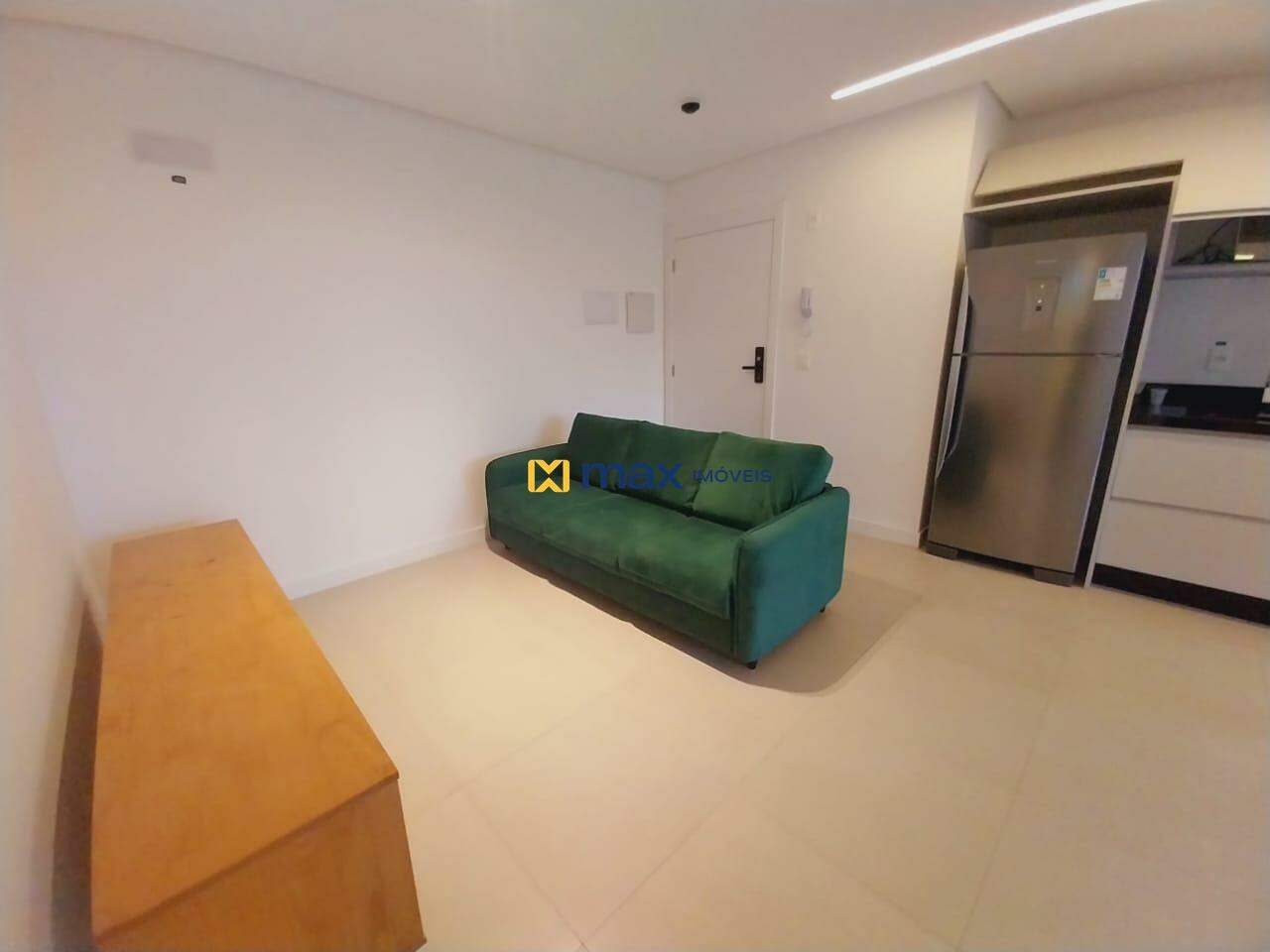 Apartamento para aluguel no Praia Brava: Sala de estar/jantar