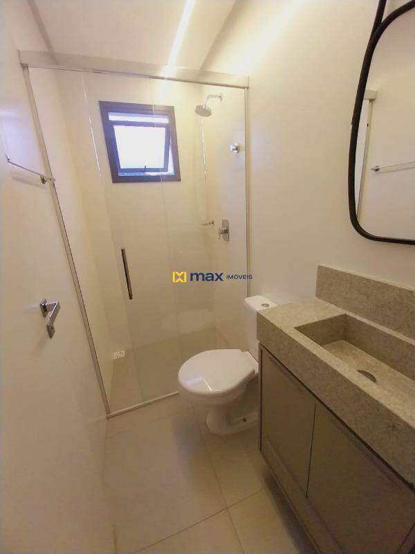 Apartamento para aluguel no Praia Brava: Banheiro social