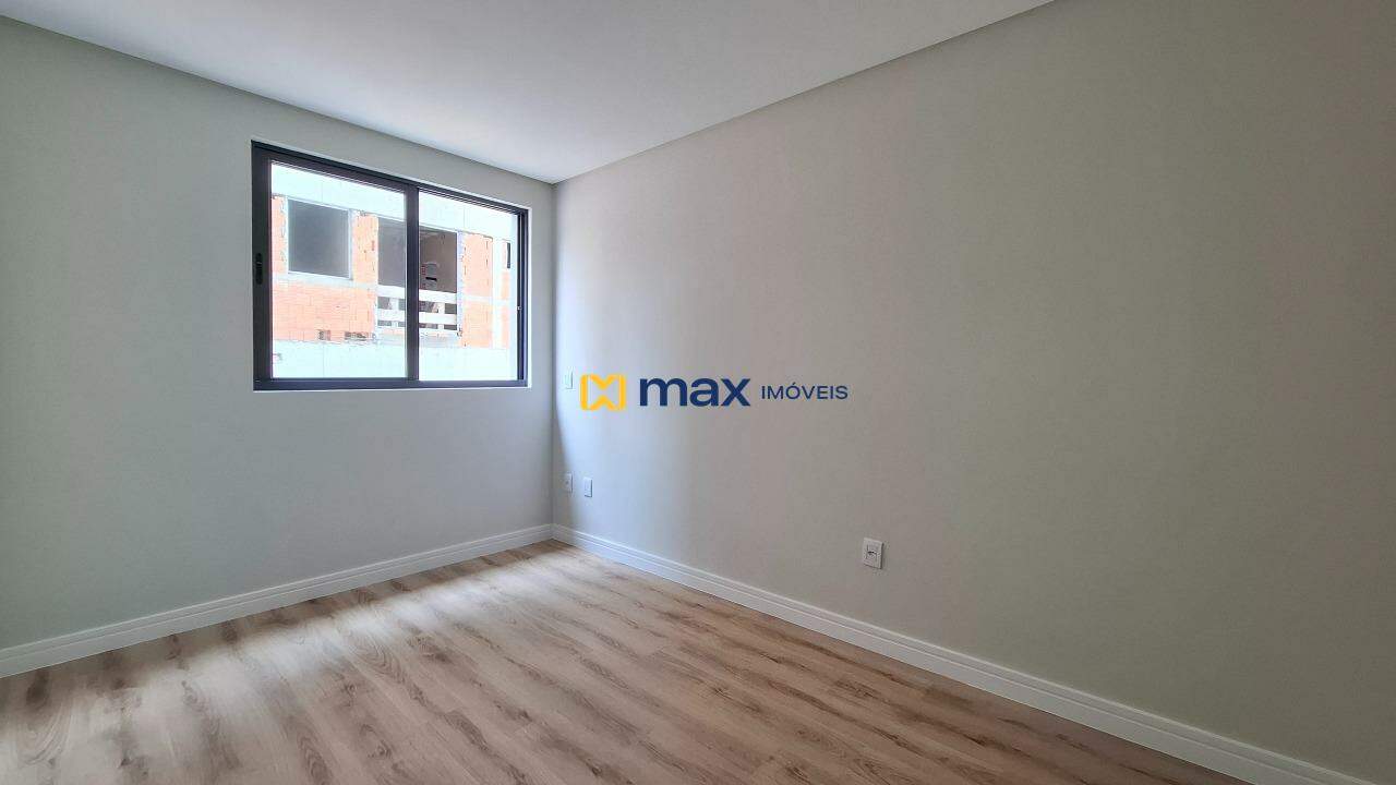 Apartamento à venda no Centro: Suíte 2