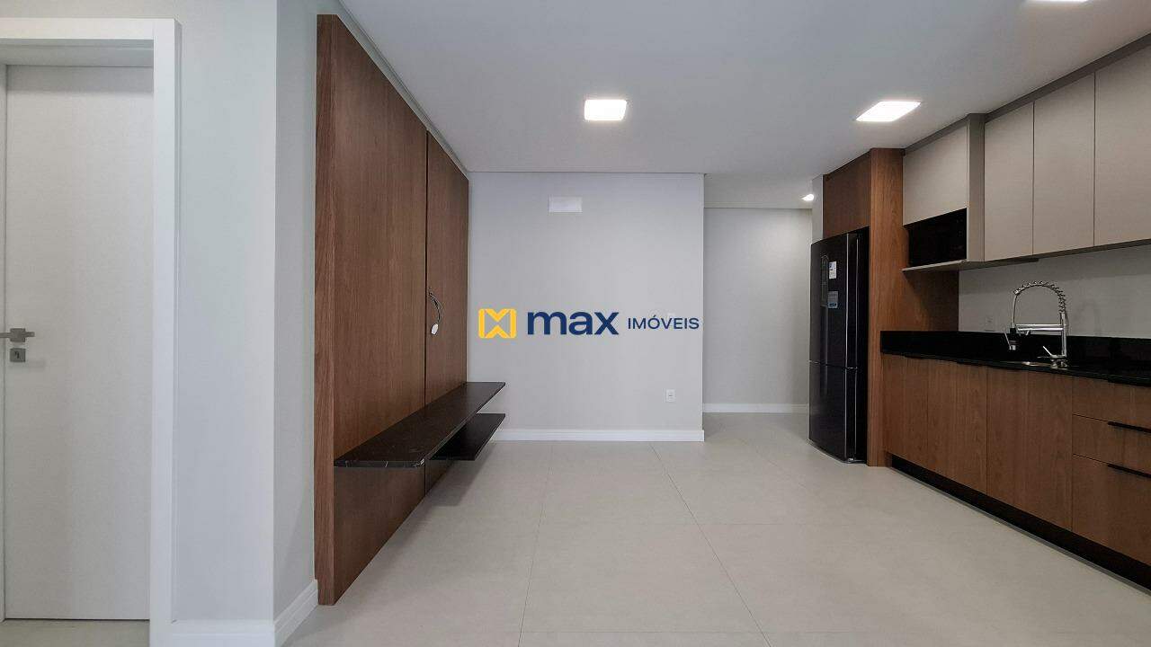 Apartamento à venda no Centro: Living integrado