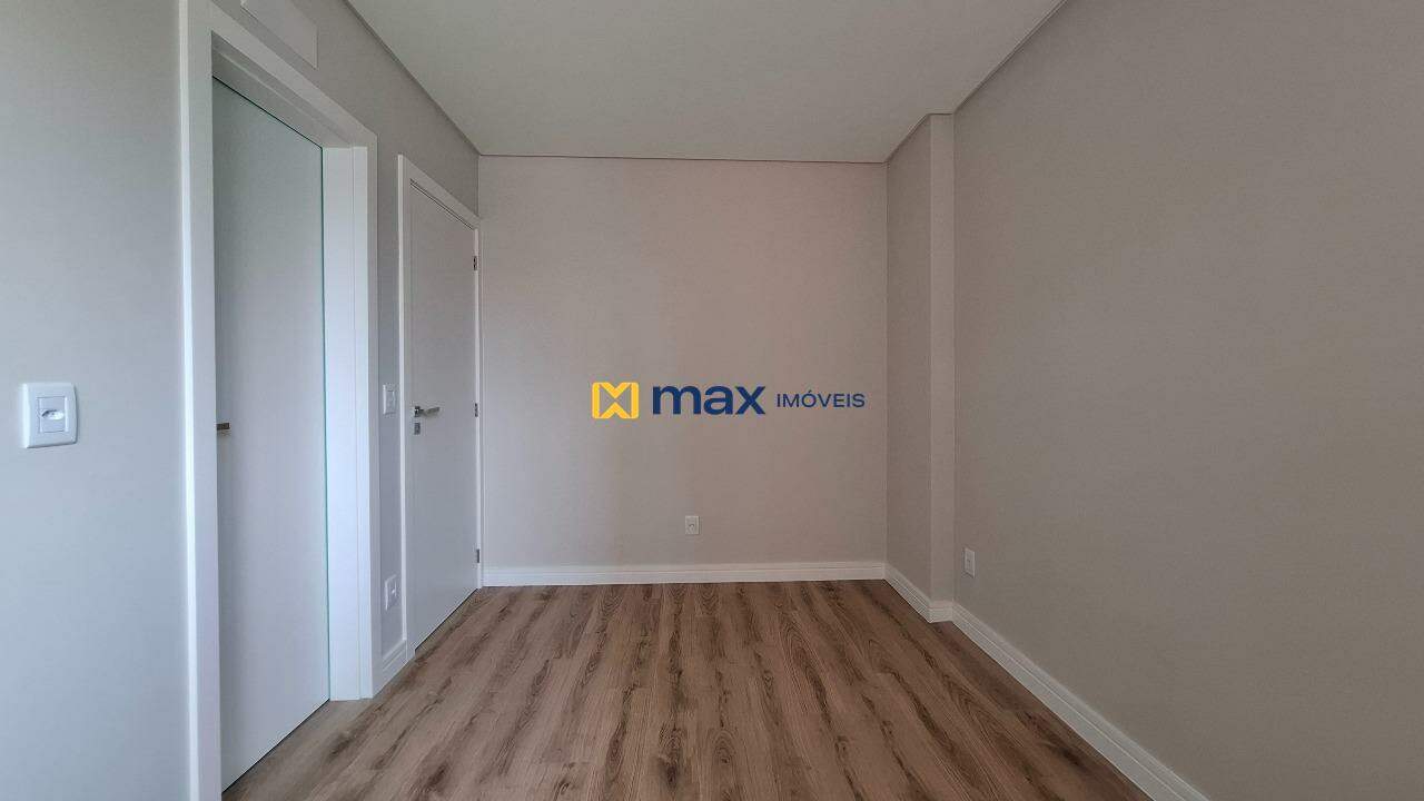 Apartamento à venda no Centro: Suíte 1