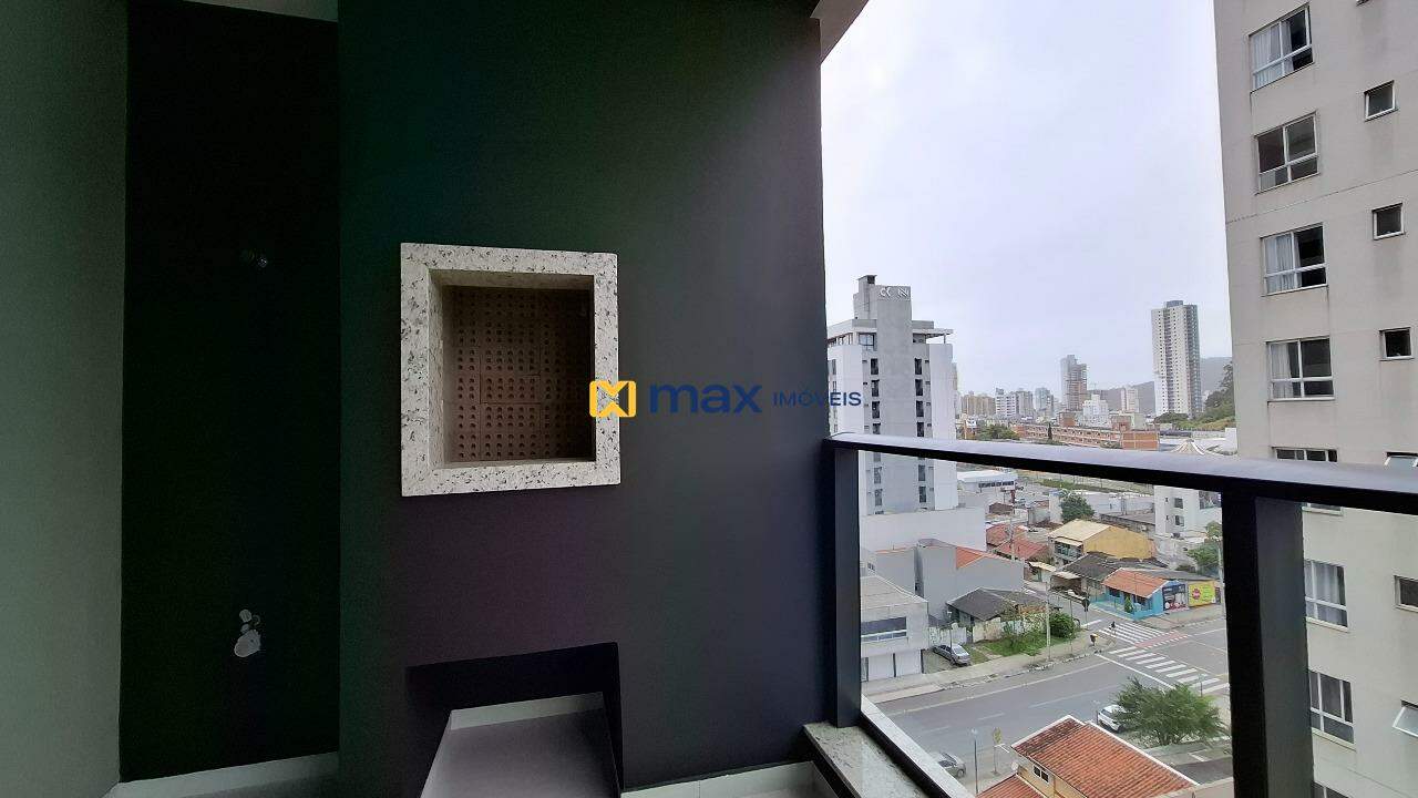 Apartamento à venda no Centro: Sacada com churrasqueira