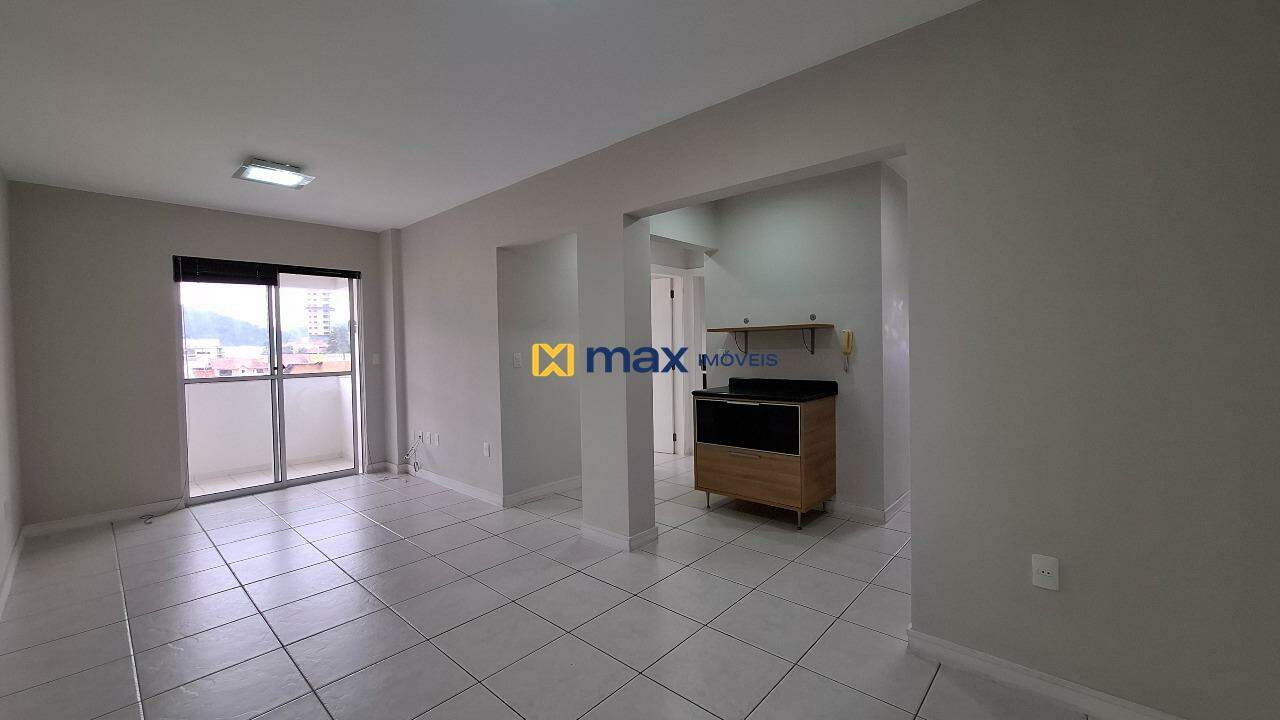 Apartamento para aluguel no Carvalho: Sala de Estar e Jantar
