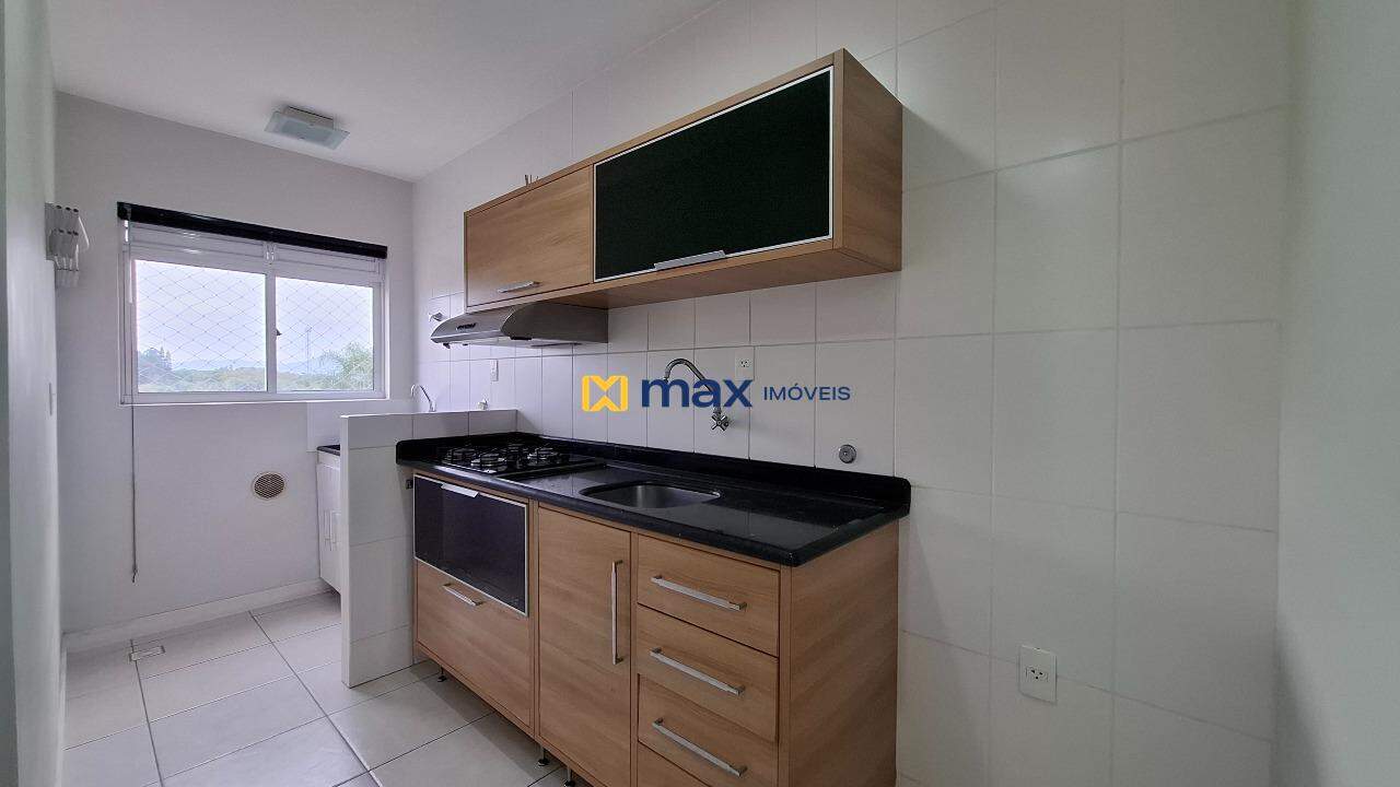 Apartamento para aluguel no Carvalho: Cozinha/ Lavanderia