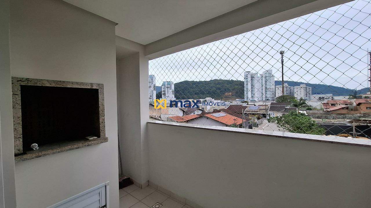 Apartamento para aluguel no Carvalho: Sacada