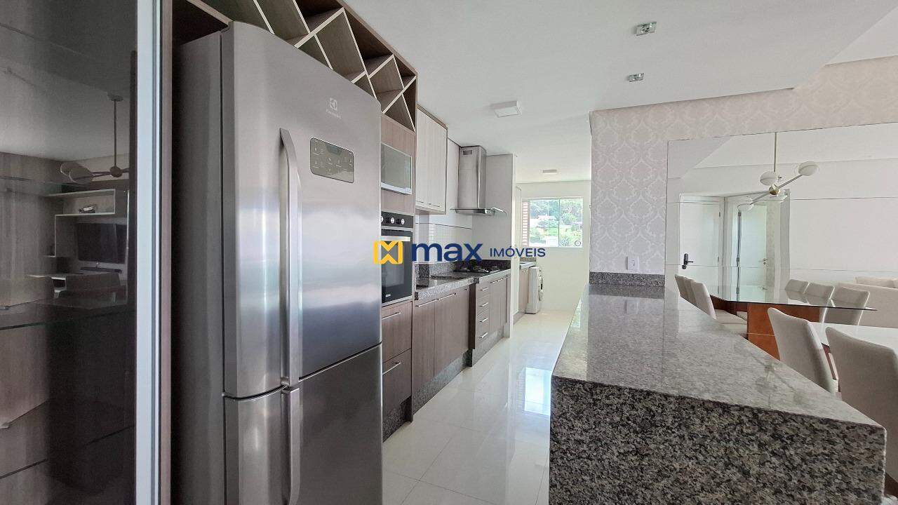 Apartamento à venda no Cabeçudas: Cozinha