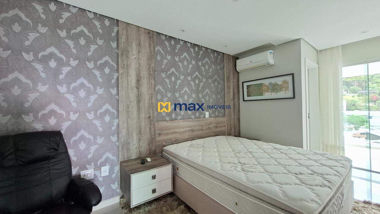 Apartamento à venda no Cabeçudas: Suíte 1