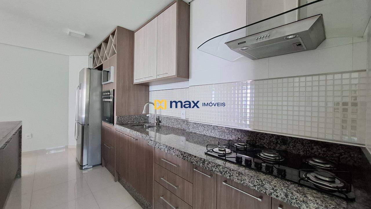 Apartamento à venda no Cabeçudas: Cozinha