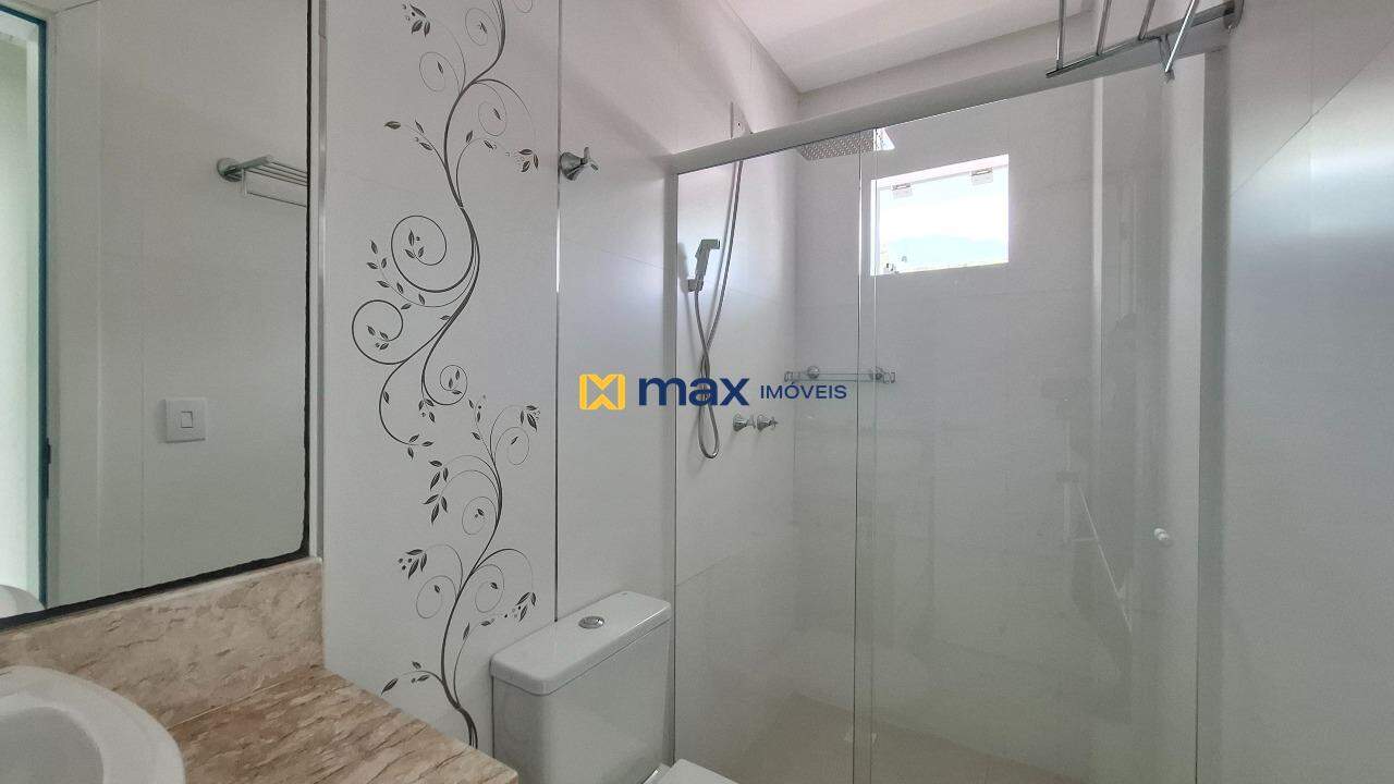 Apartamento à venda no Cabeçudas: Banheiro suíte 2