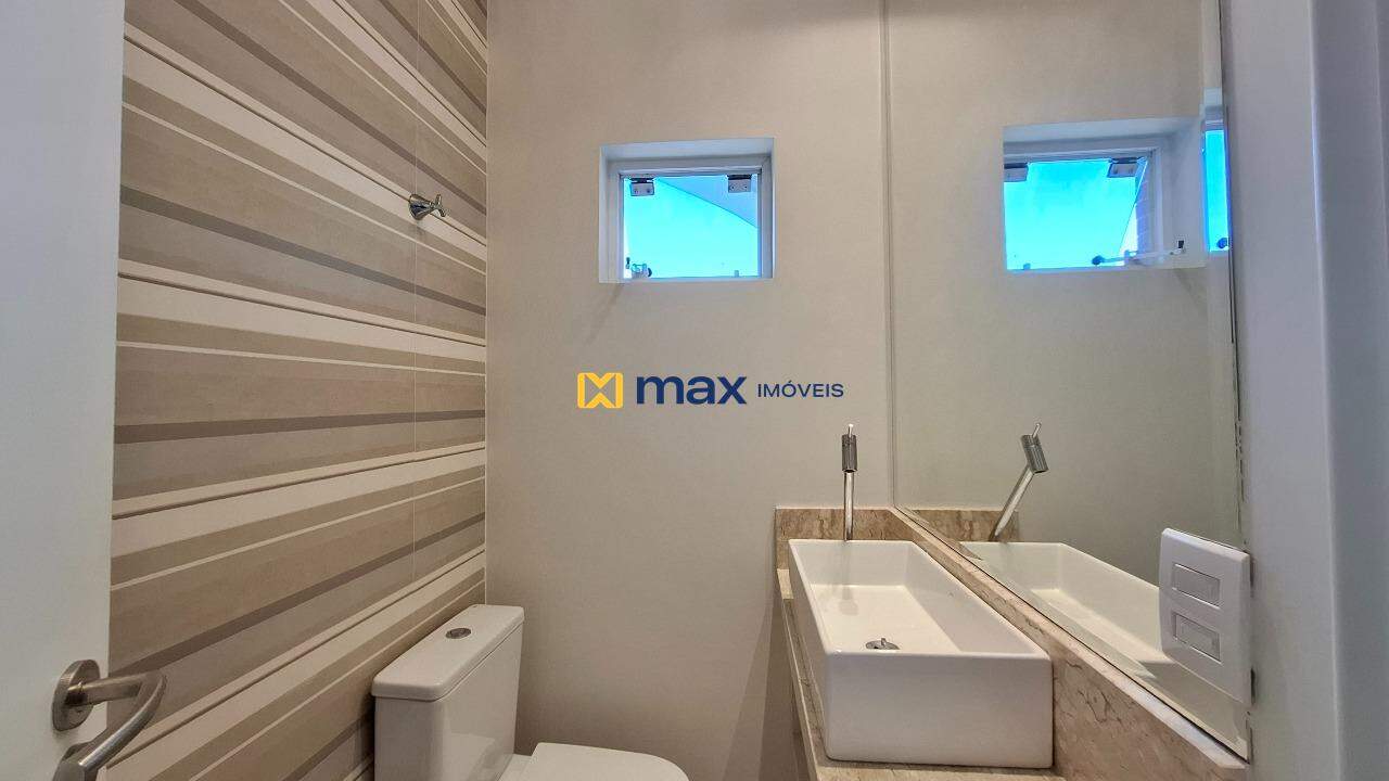 Apartamento à venda no Cabeçudas: Lavabo
