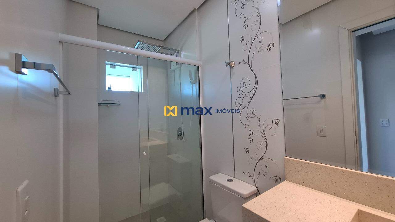 Apartamento à venda no Cabeçudas: Banheiro suíte 2