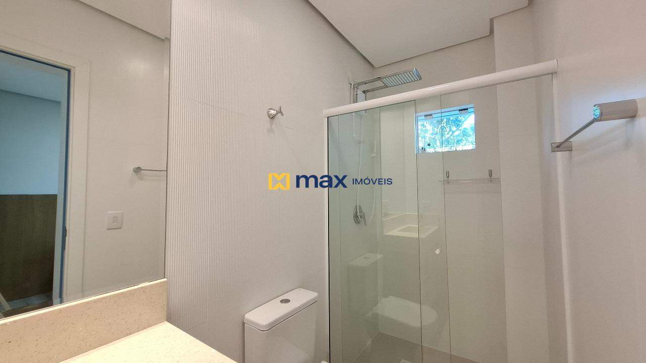 Apartamento à venda no Cabeçudas: Banheiro suíte 4