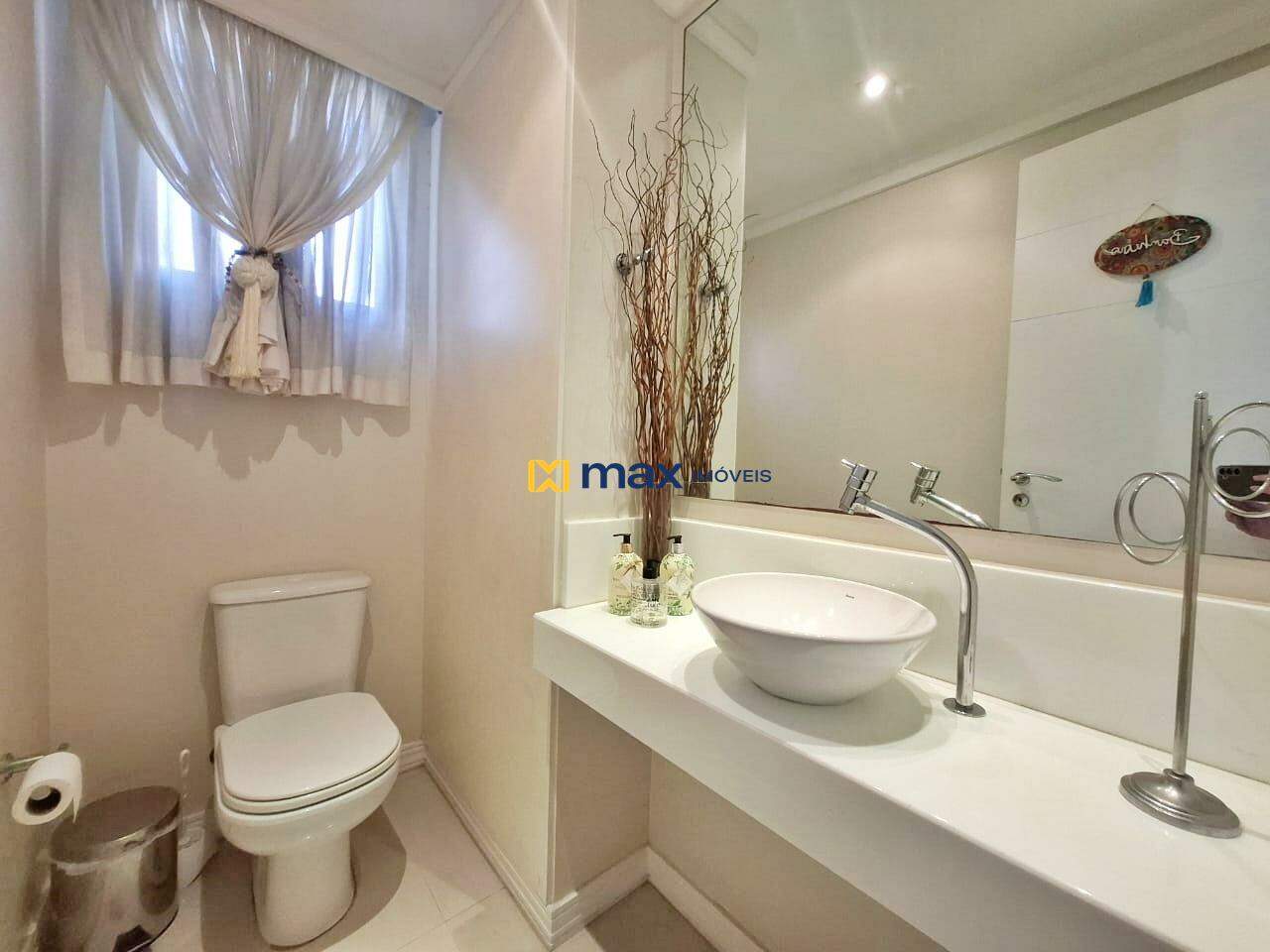 Apartamento para aluguel no Centro: Lavabo