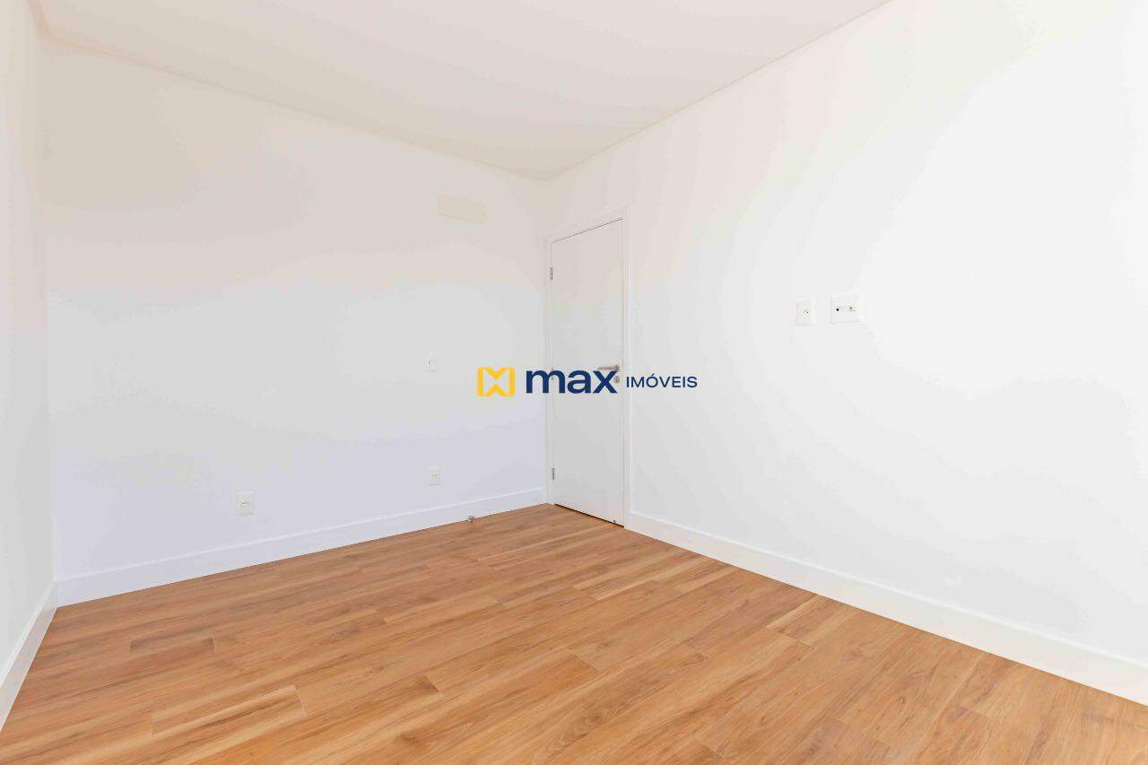 Apartamento à venda no Praia Brava: Dormitório 1