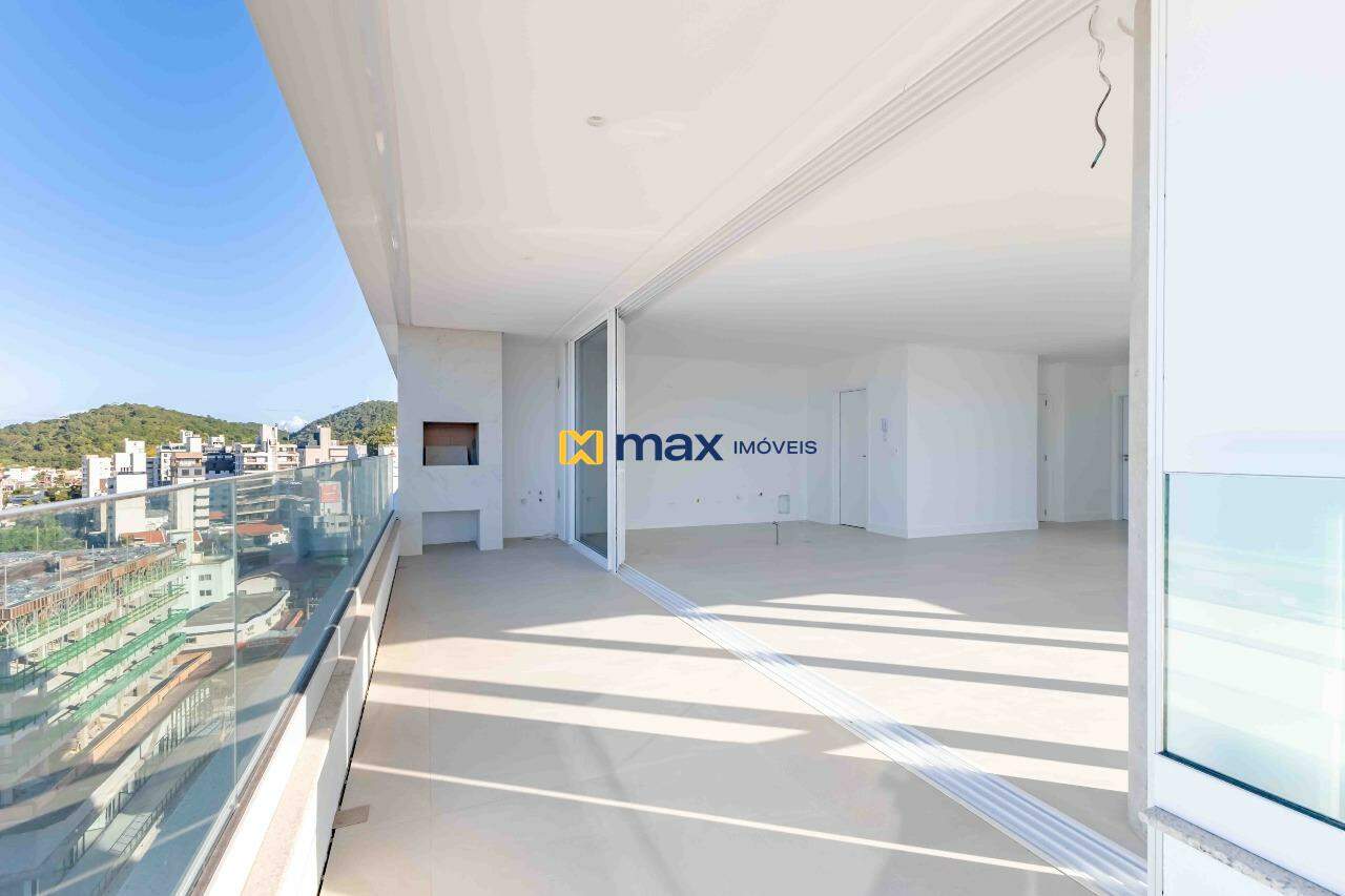 Apartamento à venda no Praia Brava: Living integrado
