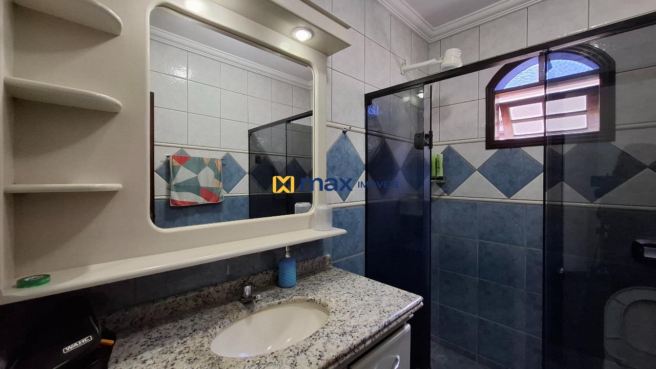 Casa à venda no Fazendinha: Banheiro social 2