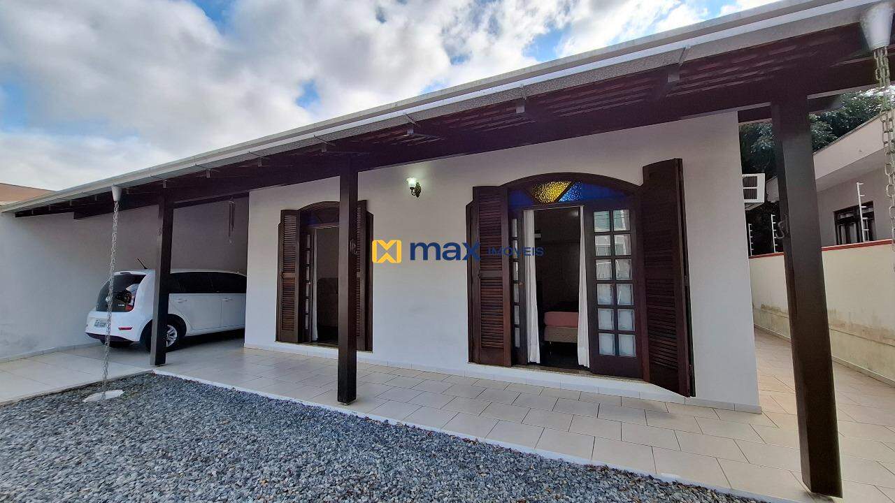 Casa à venda no Fazendinha: Fachada