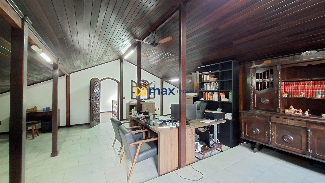 Casa à venda no Fazendinha: Escritório