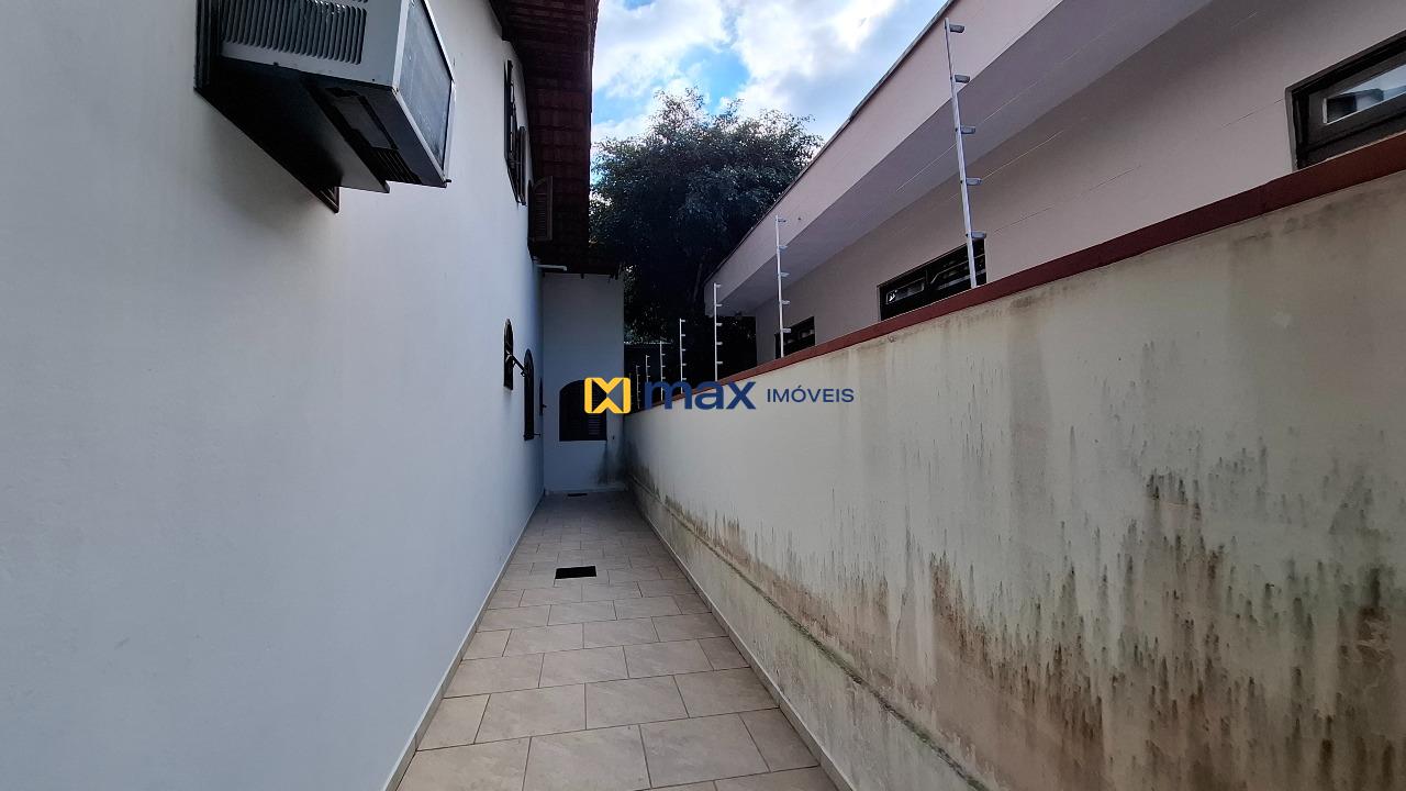 Casa à venda no Fazendinha: Área externa