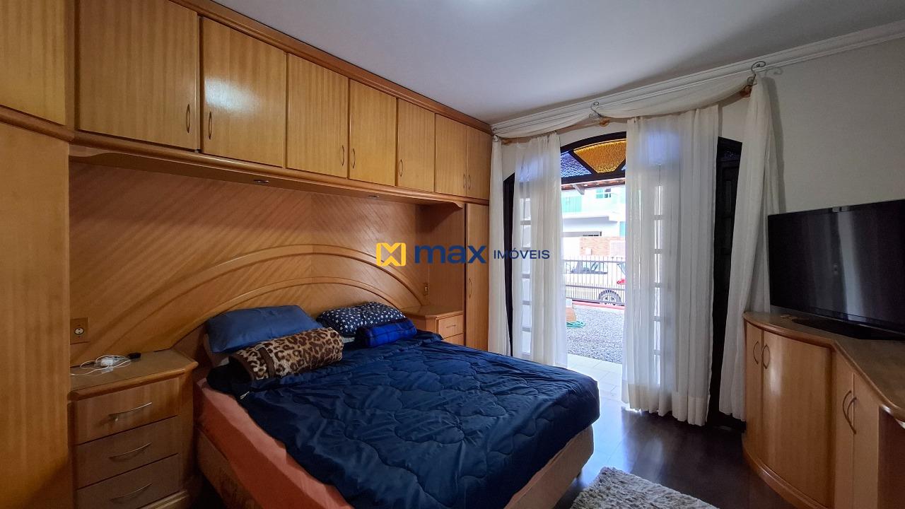 Casa à venda no Fazendinha: Dormitório 3