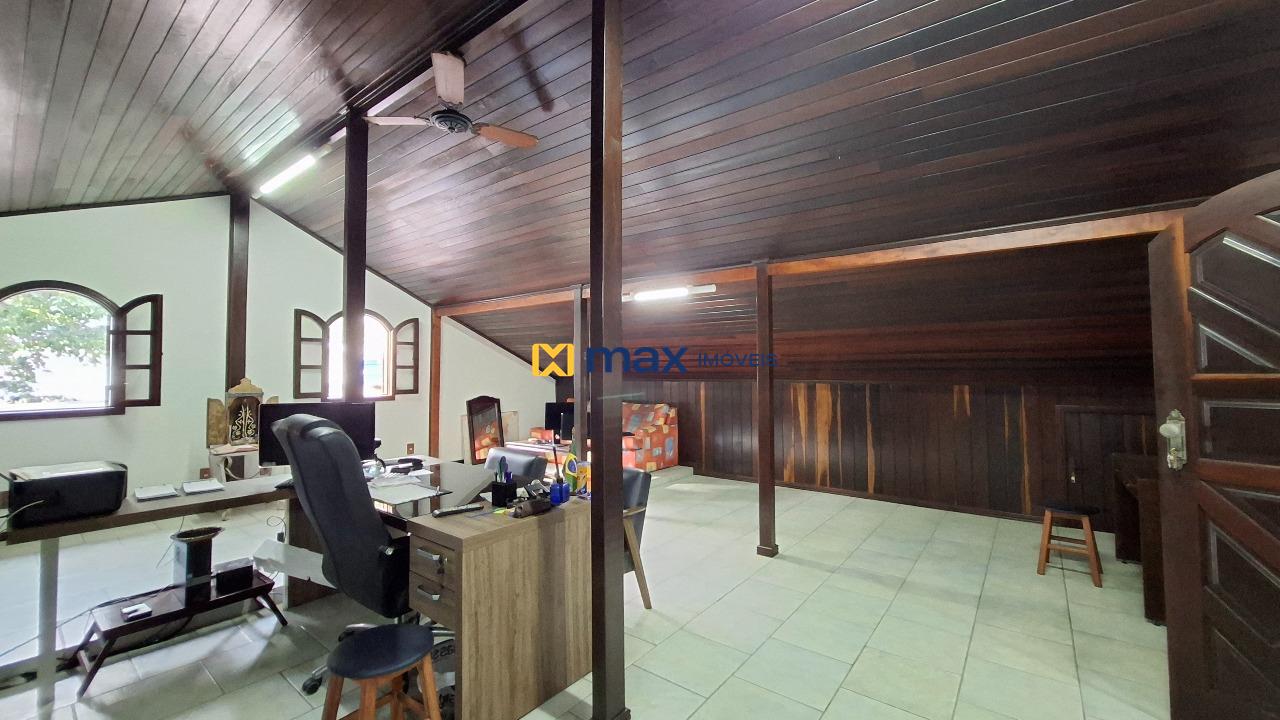 Casa à venda no Fazendinha: Escritório