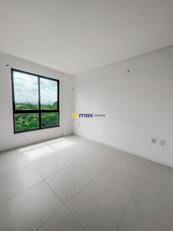 Apartamento à venda no Meia Praia: Quarto Suíte