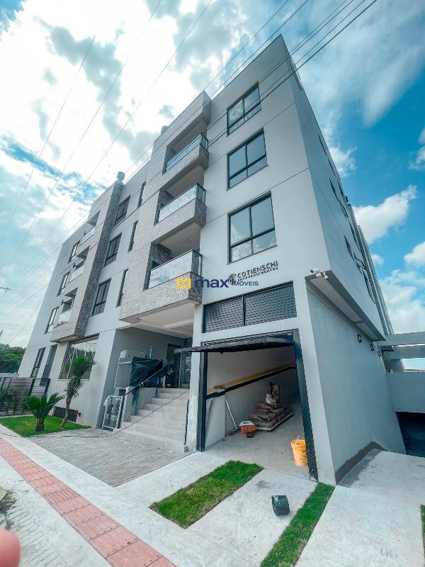 Apartamento à venda no Meia Praia: Fachada 