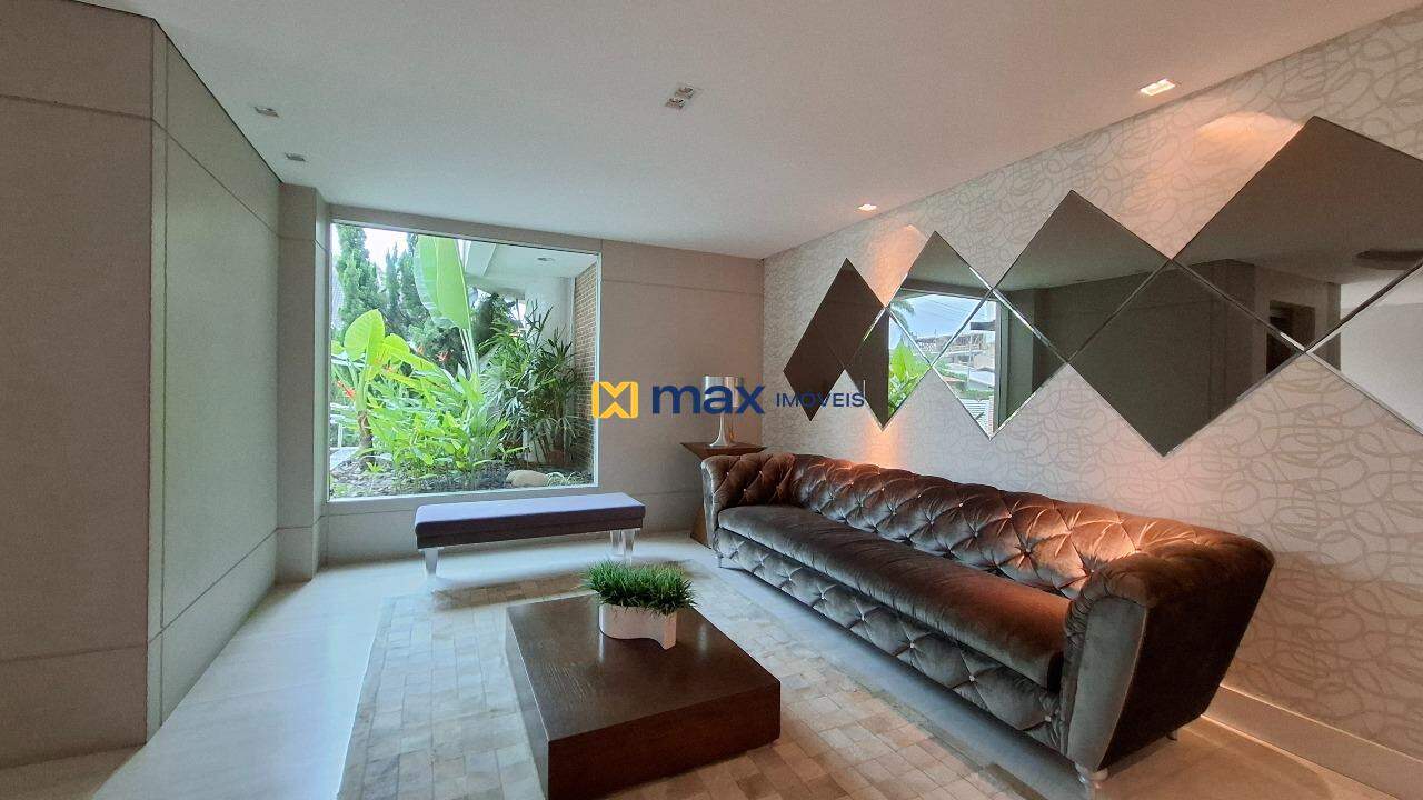 Apartamento à venda no Cabeçudas: Hall de entrada