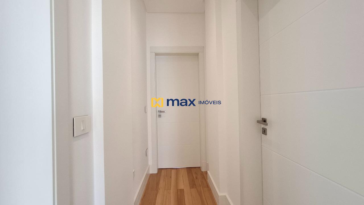 Apartamento para aluguel no Praia Brava: Corredor