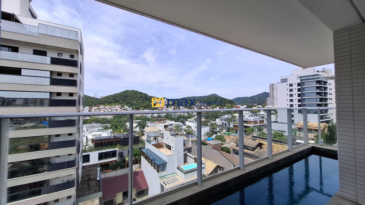 Apartamento para aluguel no Praia Brava: Piscina