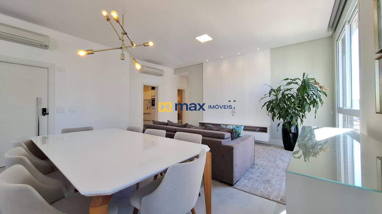 Apartamento para aluguel no Praia Brava: Living integrado