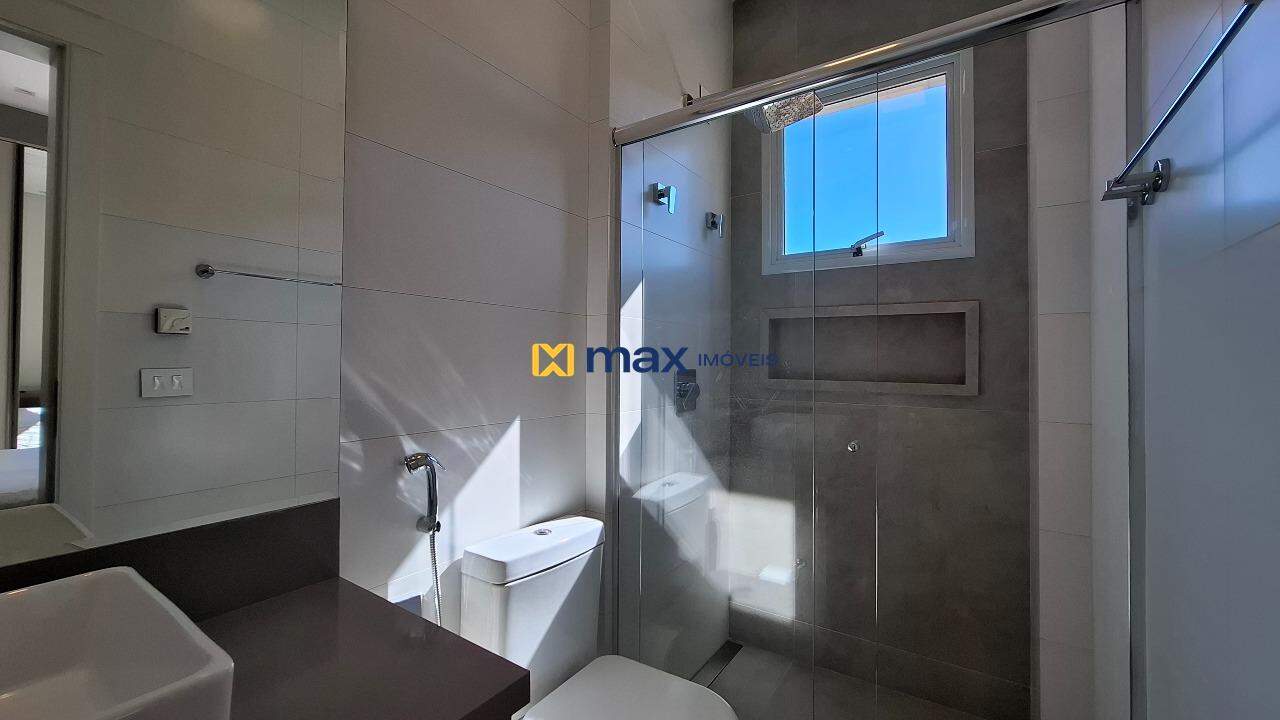 Apartamento para aluguel no Praia Brava: Banheiro suíte 2