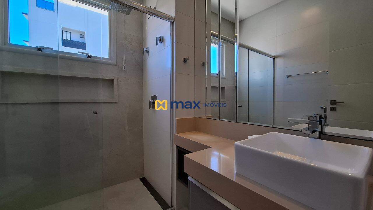 Apartamento para aluguel no Praia Brava: Banheiro suíte 1