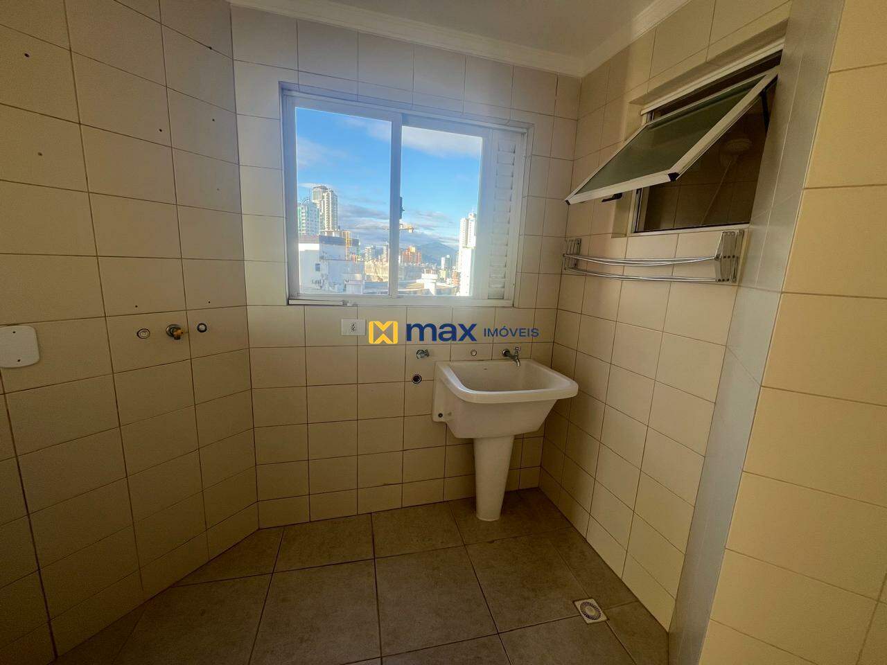 Apartamento para aluguel no Centro: 