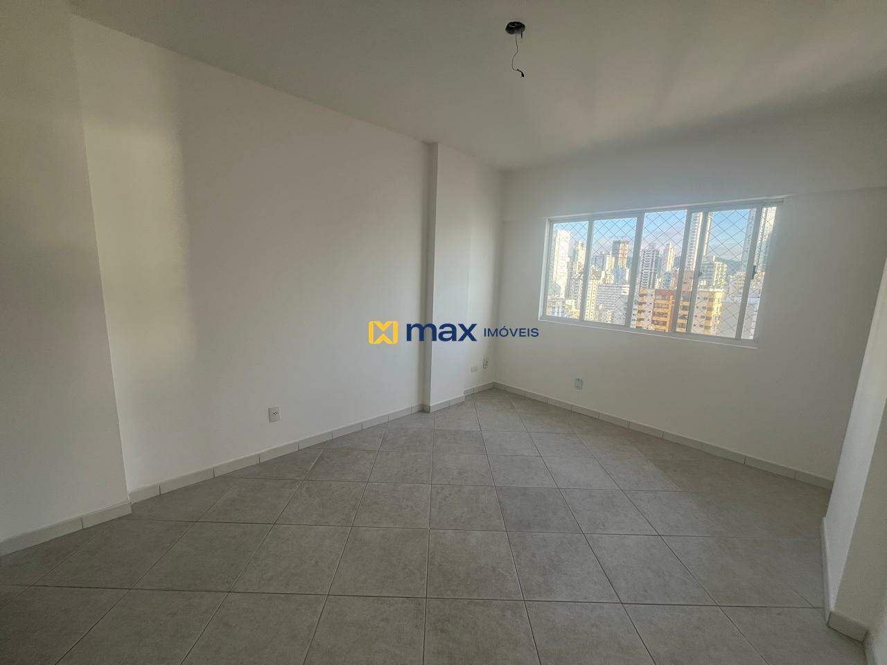 Apartamento para aluguel no Centro: 
